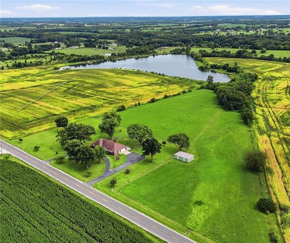 34301 E State Route 2 Highway, Harrisonville, MO 64701