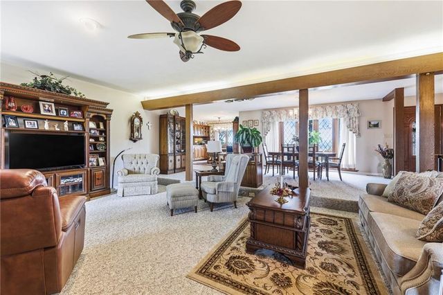 34301 E State Route 2 Highway, Harrisonville, MO 64701