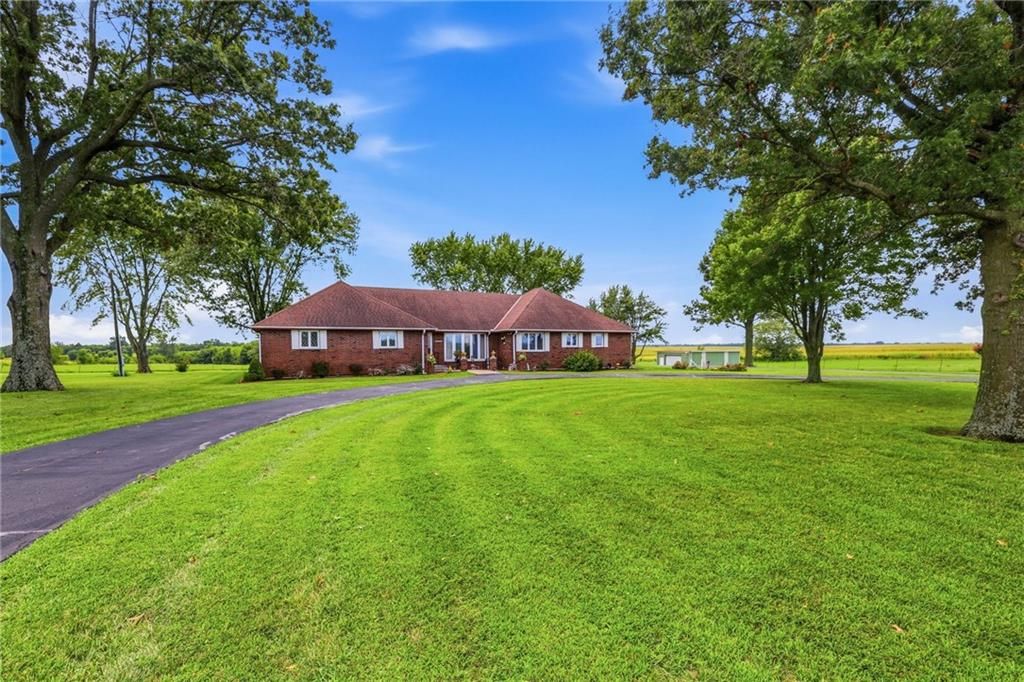 34301 E State Route 2 Highway, Harrisonville, MO 64701