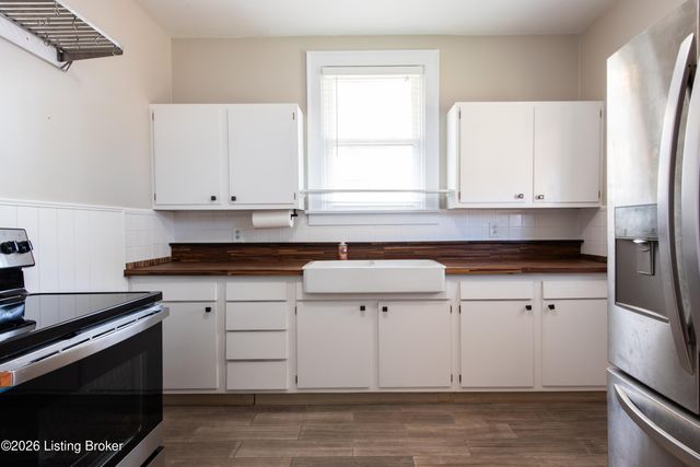 316 Iola Rd, Louisville, KY 40207