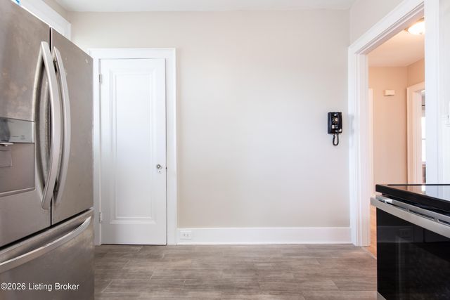 316 Iola Rd, Louisville, KY 40207