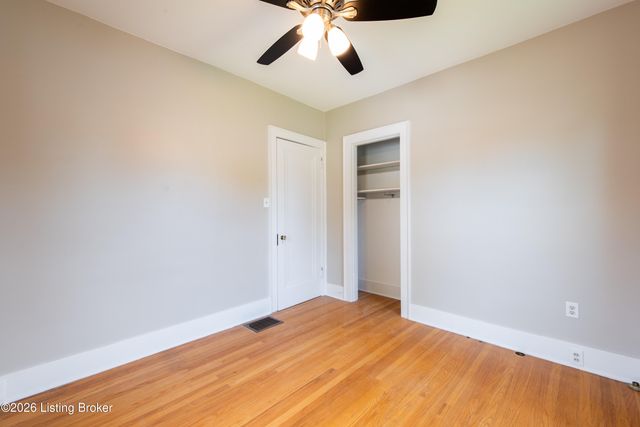 316 Iola Rd, Louisville, KY 40207