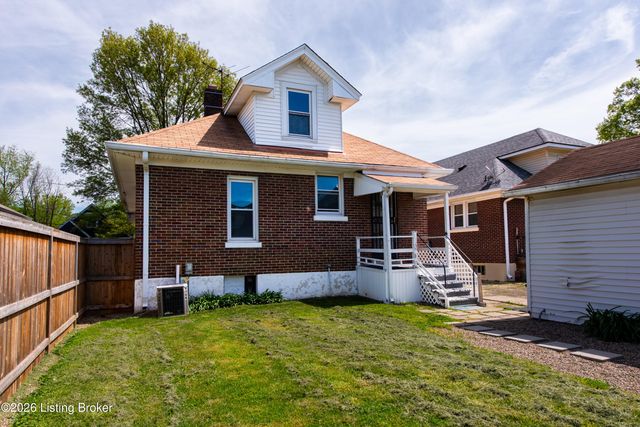 316 Iola Rd, Louisville, KY 40207