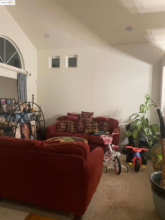 83 Palm Dr, Brentwood, CA 94513