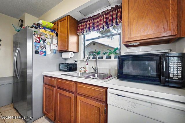 1721 TIFFANY PINES Circle E, Jacksonville, FL 32225