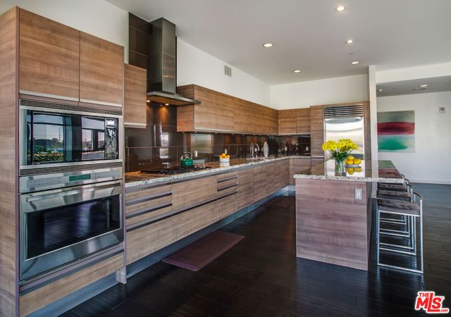 3111 Via Dolce 301, Marina Del Rey, CA 90292