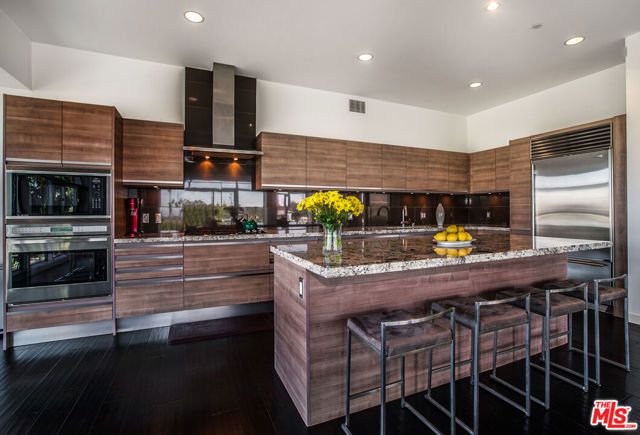 3111 Via Dolce 301, Marina Del Rey, CA 90292