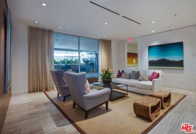 3111 Via Dolce 301, Marina Del Rey, CA 90292