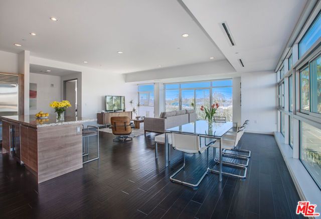 3111 Via Dolce 301, Marina Del Rey, CA 90292