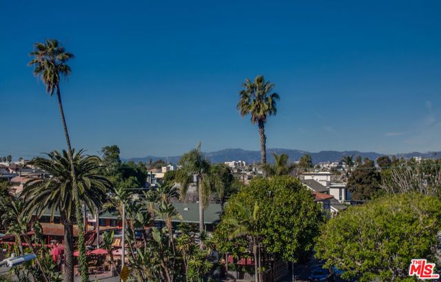 3111 Via Dolce 301, Marina Del Rey, CA 90292