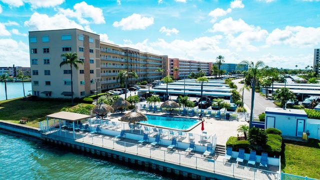 5900 SHORE BOULEVARD S 709, Gulfport, FL 33707