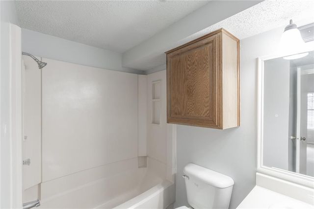 11120 Stratford Drive 429, Oklahoma City, OK 73120