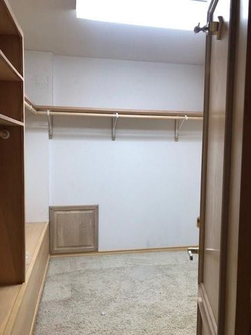 804 Alvin Street, El Campo, TX 77437