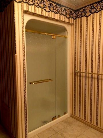 804 Alvin Street, El Campo, TX 77437