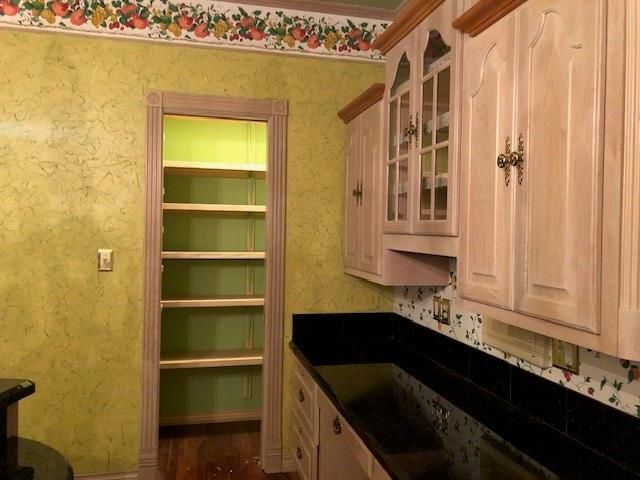 804 Alvin Street, El Campo, TX 77437