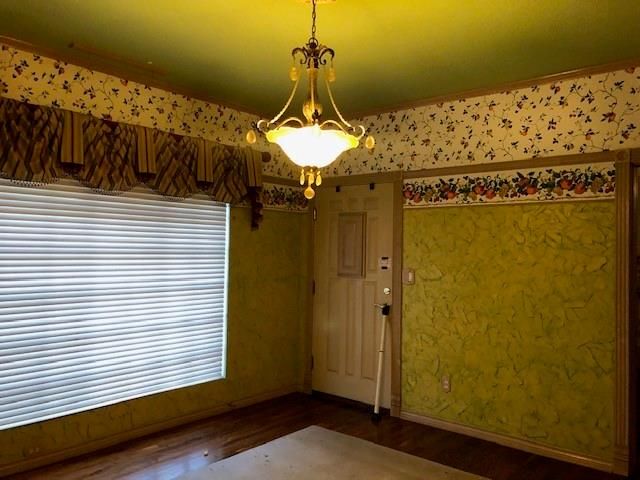 804 Alvin Street, El Campo, TX 77437