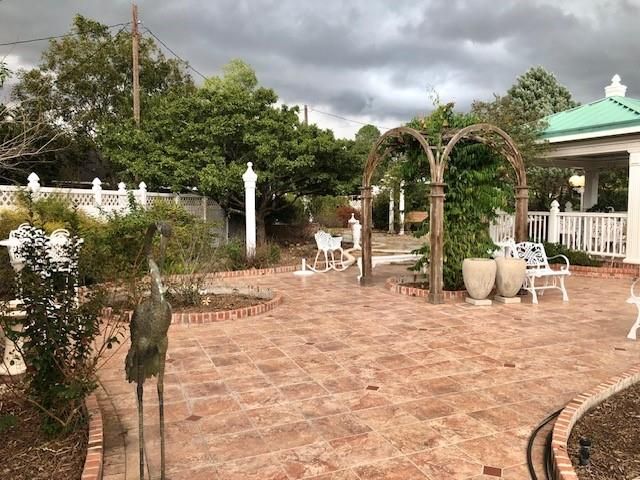 804 Alvin Street, El Campo, TX 77437