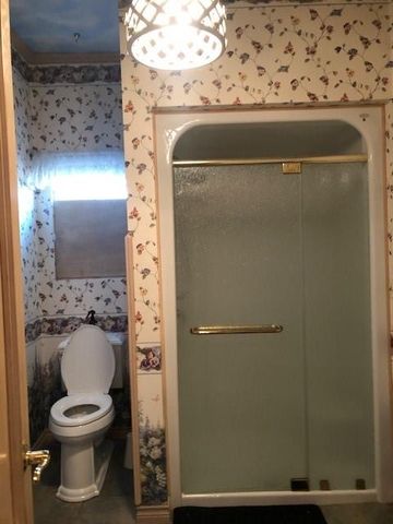 804 Alvin Street, El Campo, TX 77437