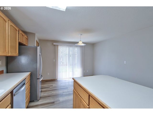 16305 Ne 37TH Cir, Vancouver, WA 98682
