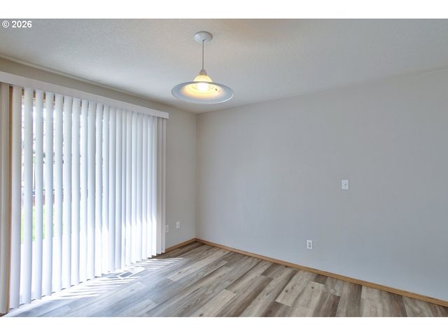 16305 Ne 37TH Cir, Vancouver, WA 98682
