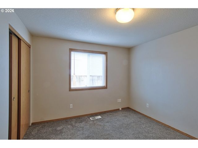 16305 Ne 37TH Cir, Vancouver, WA 98682