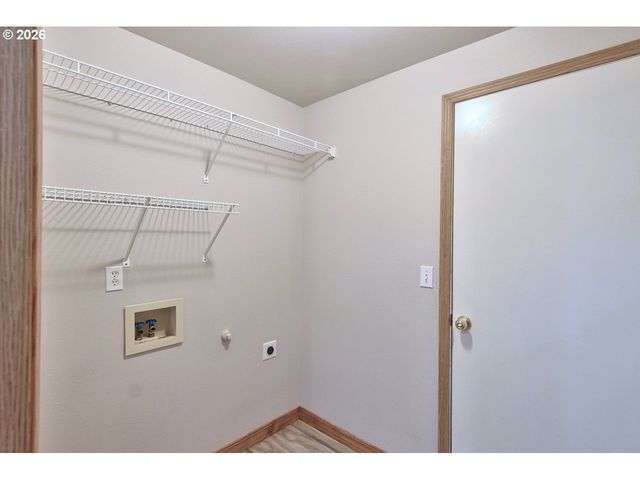 16305 Ne 37TH Cir, Vancouver, WA 98682