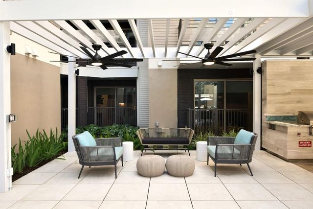 6400 Washington Avenue 319, Houston, TX 77007