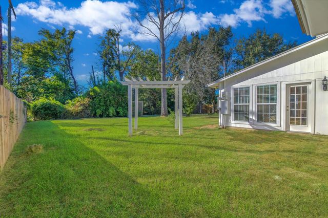 1825 Rikisha Ln, Beaumont, TX 77706