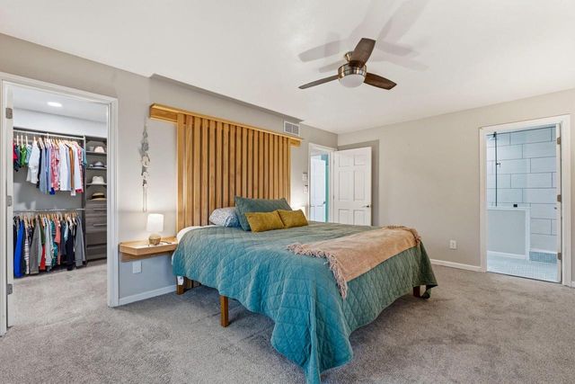 S83W32784 N Oak Tree COURT, Mukwonago, WI 53149