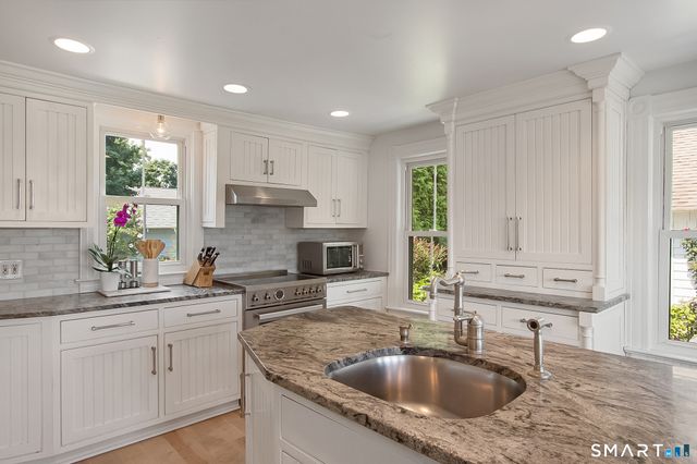 16 Burwell Street, Norwalk, CT 06854