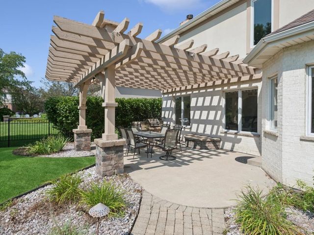 11767 Coquille Drive, Frankfort, IL 60423