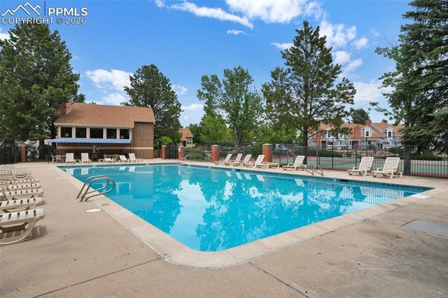 6958 Los Reyes Circle, Colorado Springs, CO 80918