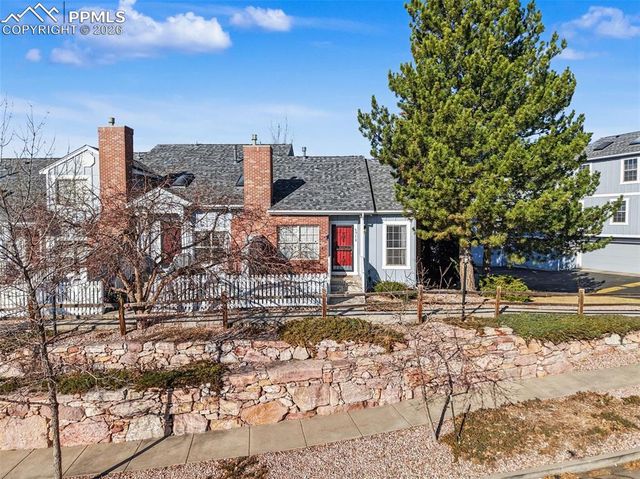 6958 Los Reyes Circle, Colorado Springs, CO 80918