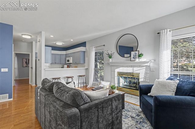 6958 Los Reyes Circle, Colorado Springs, CO 80918