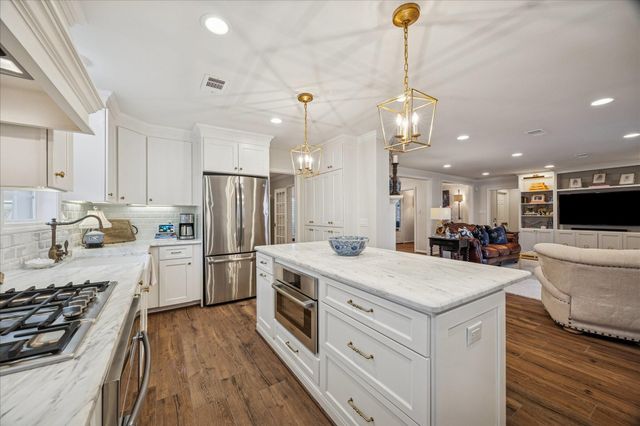 7603 Windswept Lane, Houston, TX 77063