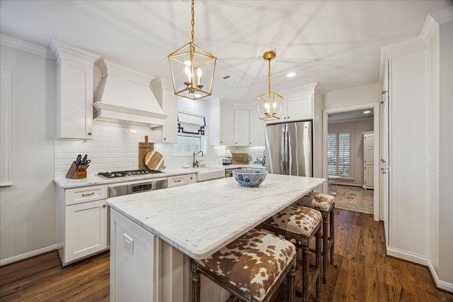 7603 Windswept Lane, Houston, TX 77063