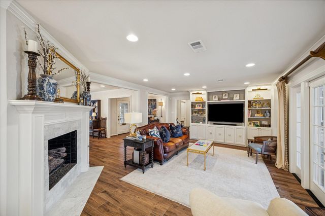 7603 Windswept Lane, Houston, TX 77063