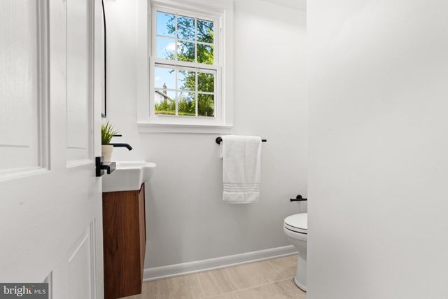 3722 CAMDEN ST SE, Washington, DC 20020