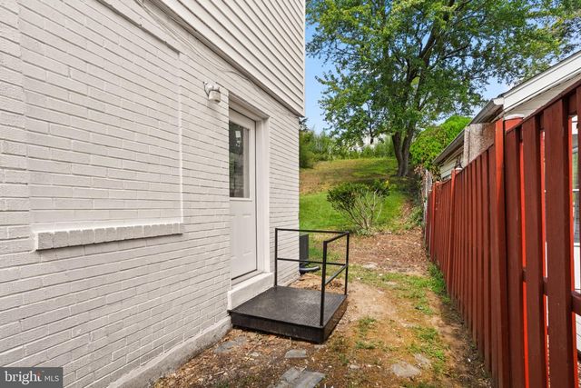 3722 CAMDEN ST SE, Washington, DC 20020