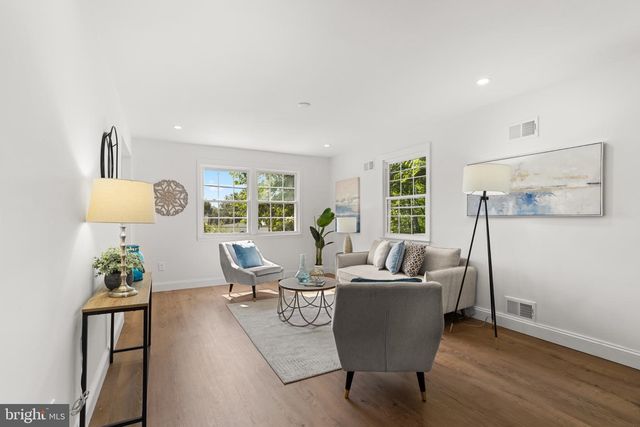 3722 CAMDEN ST SE, Washington, DC 20020