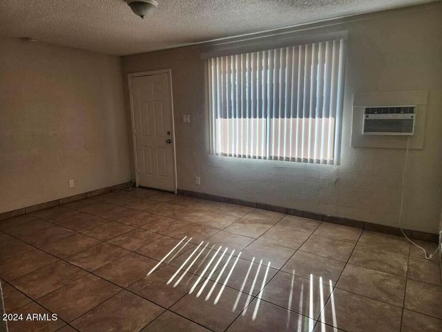 2139 W Glenrosa Avenue Apt 2, Phoenix, AZ 85015