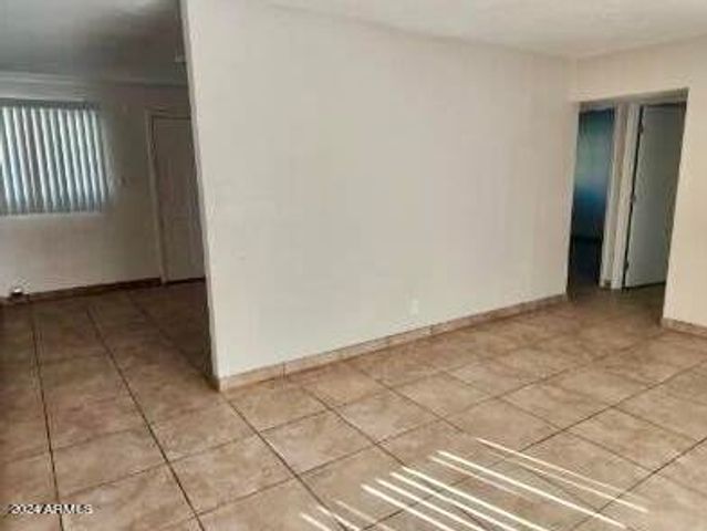 2139 W Glenrosa Avenue Apt 2, Phoenix, AZ 85015