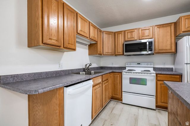 2024 E COTTON WILLOW LN, Holladay, UT 84117