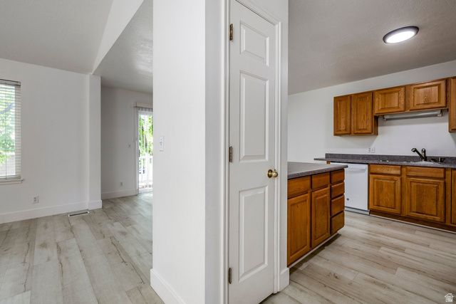2024 E COTTON WILLOW LN, Holladay, UT 84117