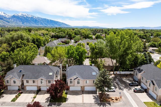 2024 E COTTON WILLOW LN, Holladay, UT 84117