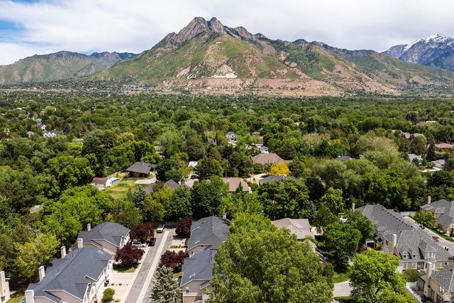 2024 E COTTON WILLOW LN, Holladay, UT 84117