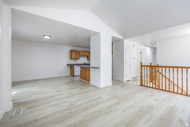 2024 E COTTON WILLOW LN, Holladay, UT 84117
