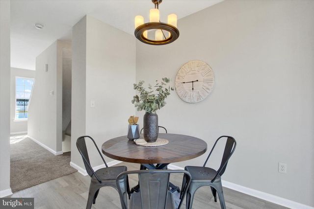 1229 LEDGE DR, York, PA 17408