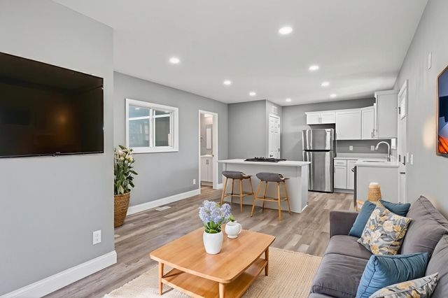 4502 Colfax Avenue N, Minneapolis, MN 55412