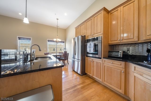 1403 Town Center Way, Livingston Twp., NJ 07039